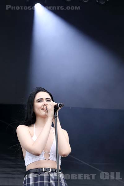KRISTINA BAZAN - 2019-07-20 - PARIS - Hippodrome de Longchamp - Alternative Stage - 